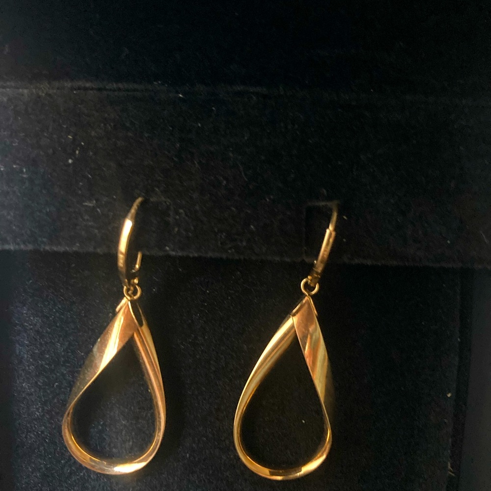 14k gold earrings Jared
